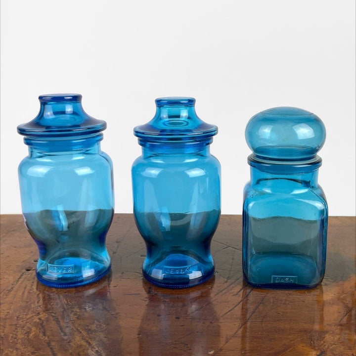 3 bocaux publicitaires en verre bleu moulé années 70