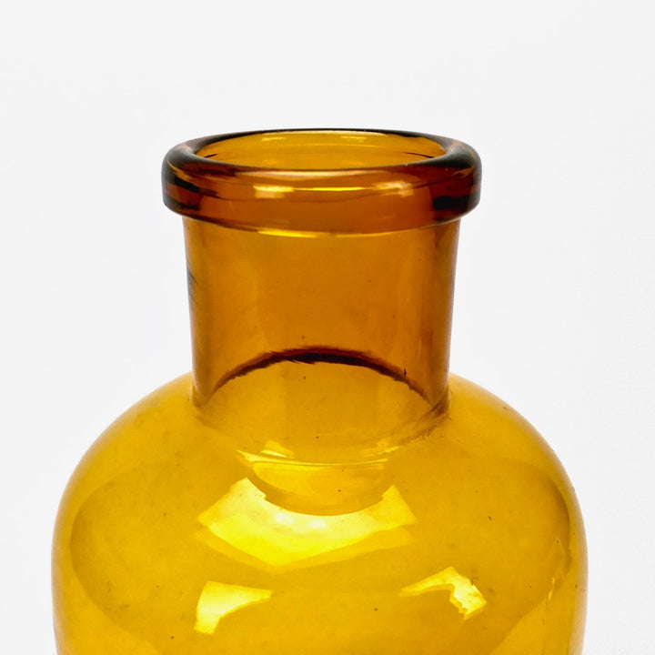 Ensemble de flacons d'apothicaire