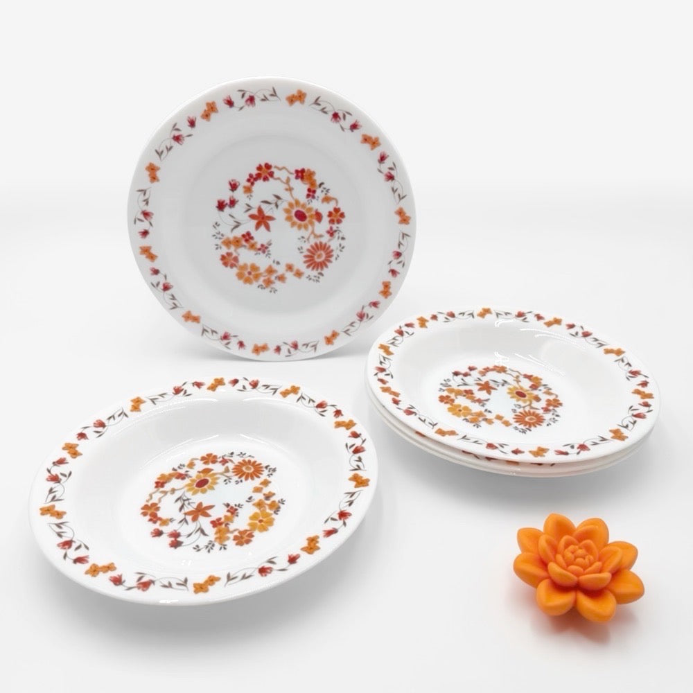 Assiettes plates et à soupe Arcopal modèle flore 70's
