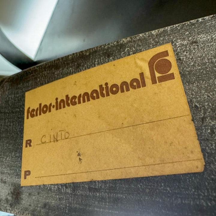 Table basse Ferlor International acier brossé et céramique années 70