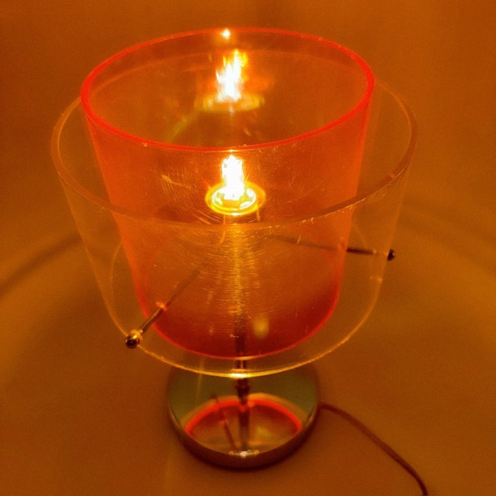 Lampe plexiglass orange et chrome années 90