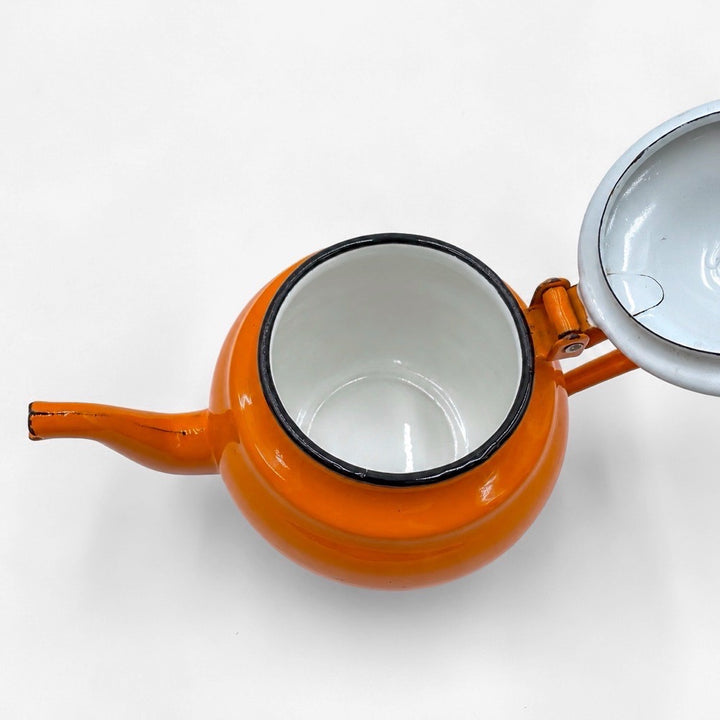 Petite théière Japy en tôle émaillée orange années 70