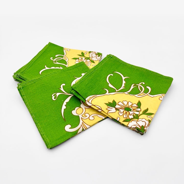 Serviettes de table fleuries vintages