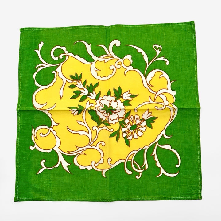 Serviettes de table fleuries vintages