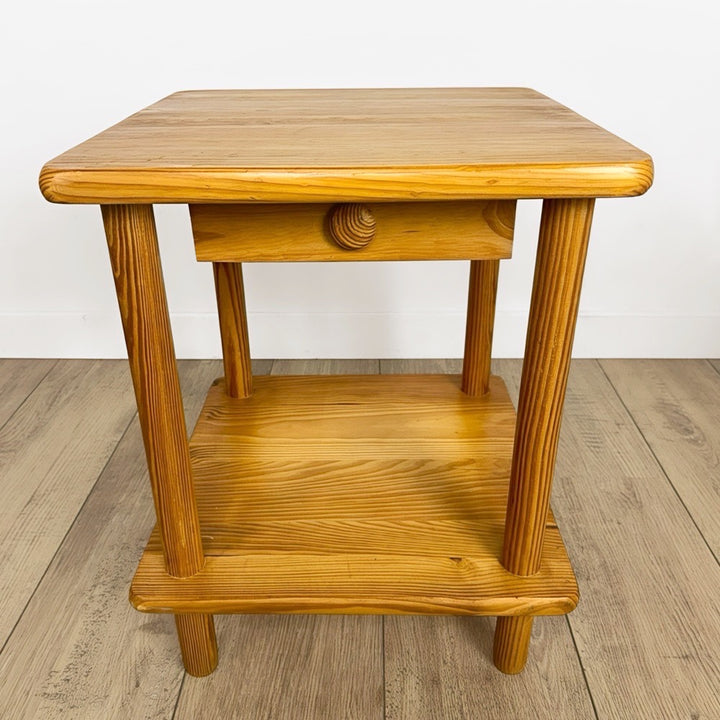 Table de chevet scandinave en pin années 80