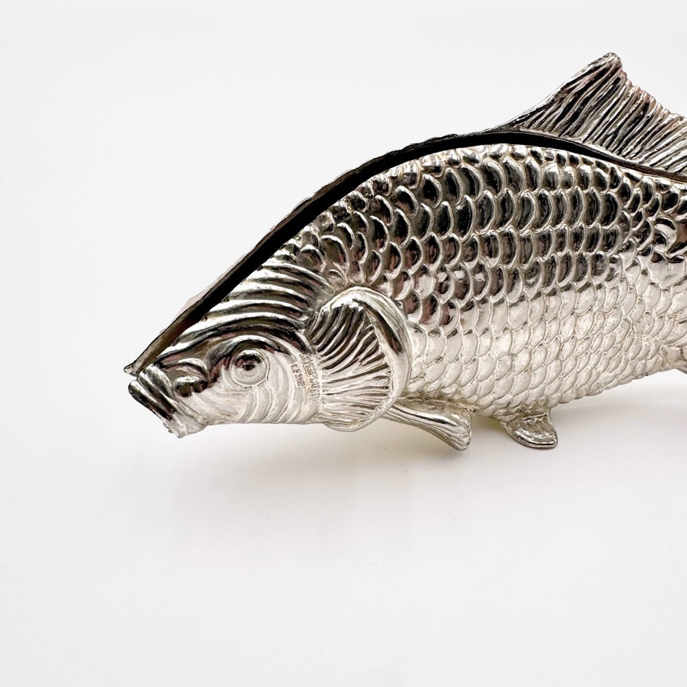 Porte-serviettes forme poisson en métal argenté années 60