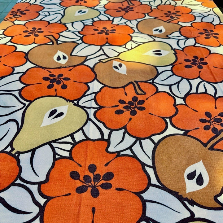 Nappe rectangulaire motif fruits et fleurs 70's