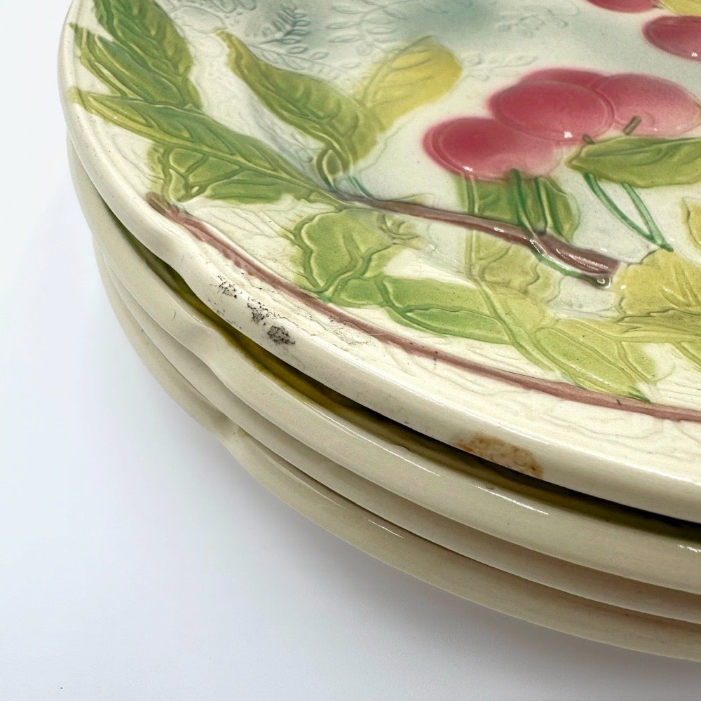 Assiettes en barbotine Saint-Clément "Verger" Mid-Century