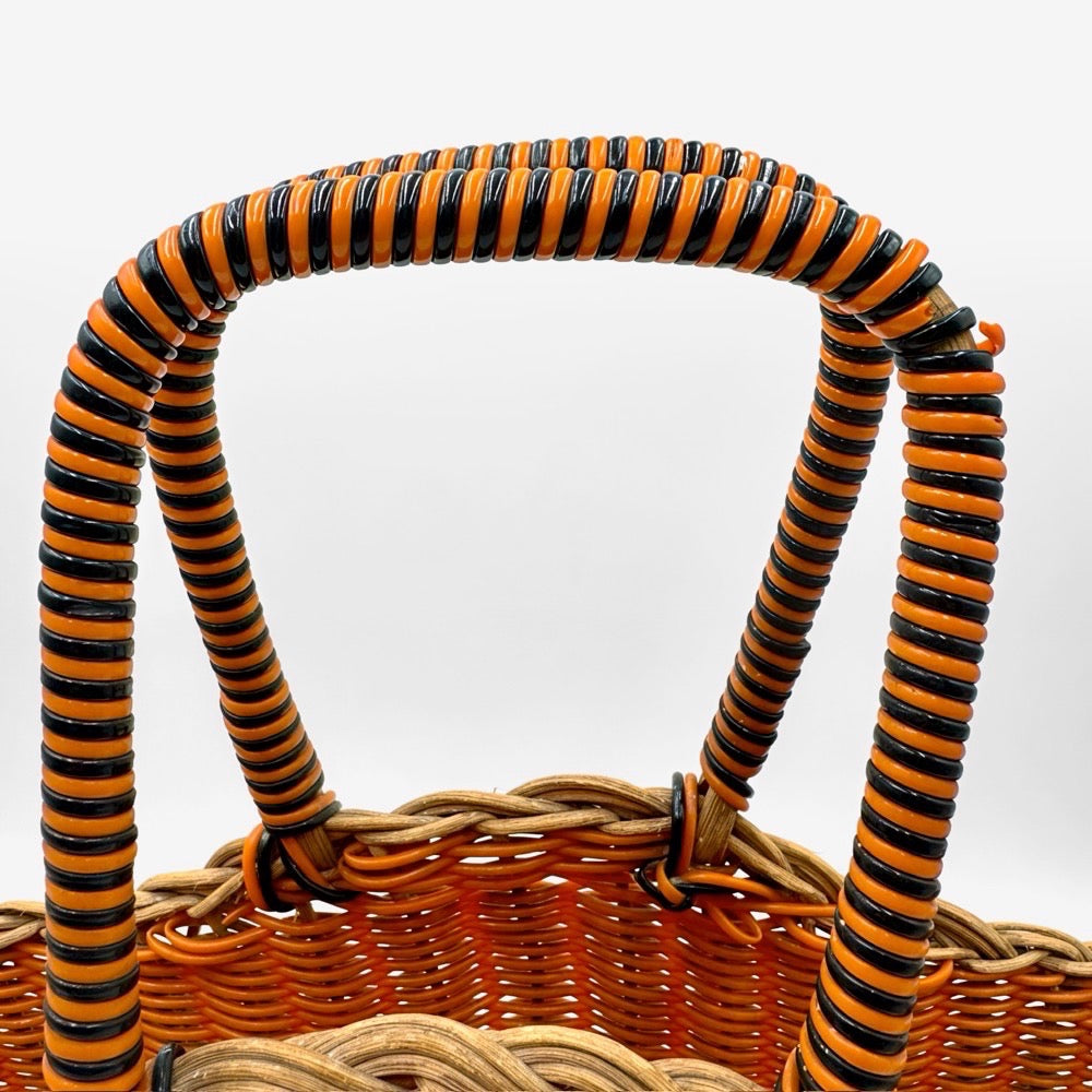 Cabas osier scoubidou orange et noir années 70