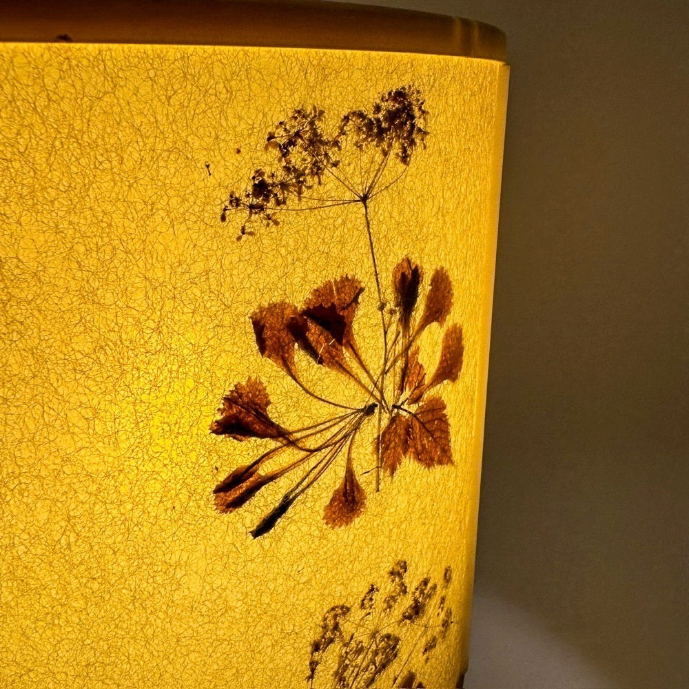 Lampe boule grès pyrité abat-jour inclusion fleurs séchées