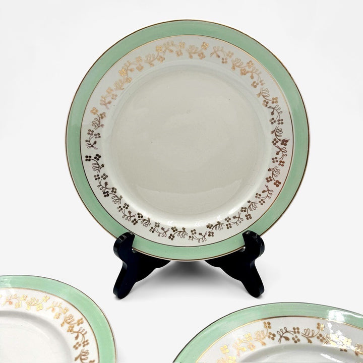 Assiettes à dessert vert menthe et dorure KG Lunéville