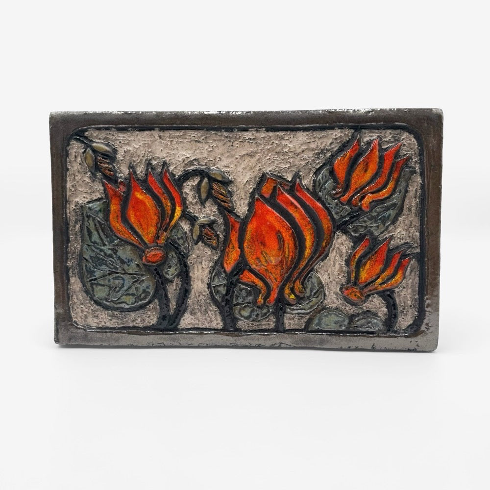 Plaque décorative émaillée décor floral années 70