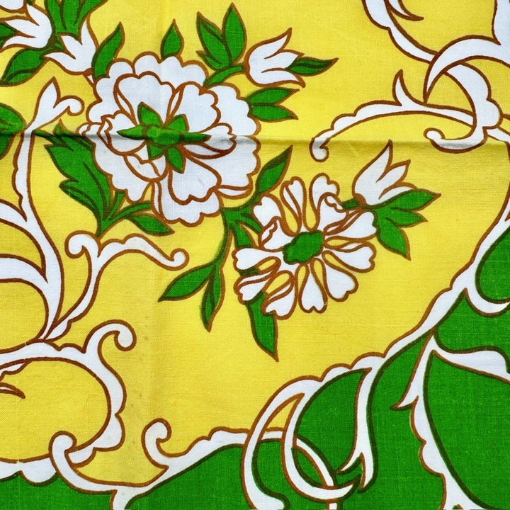 Serviettes de table fleuries vintages