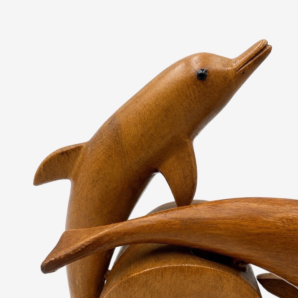 Sculpture scandinave en bois dauphins années 50
