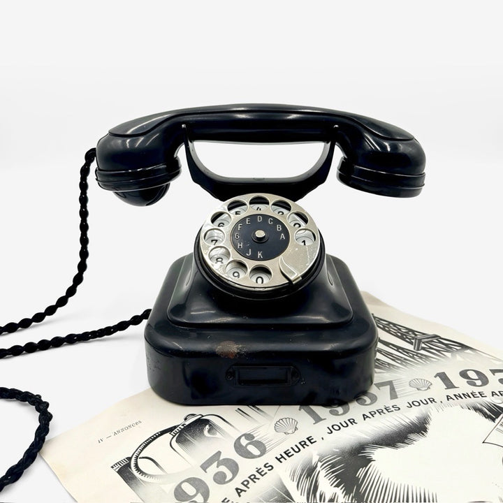 Téléphone Bakélite noire VBT années 40