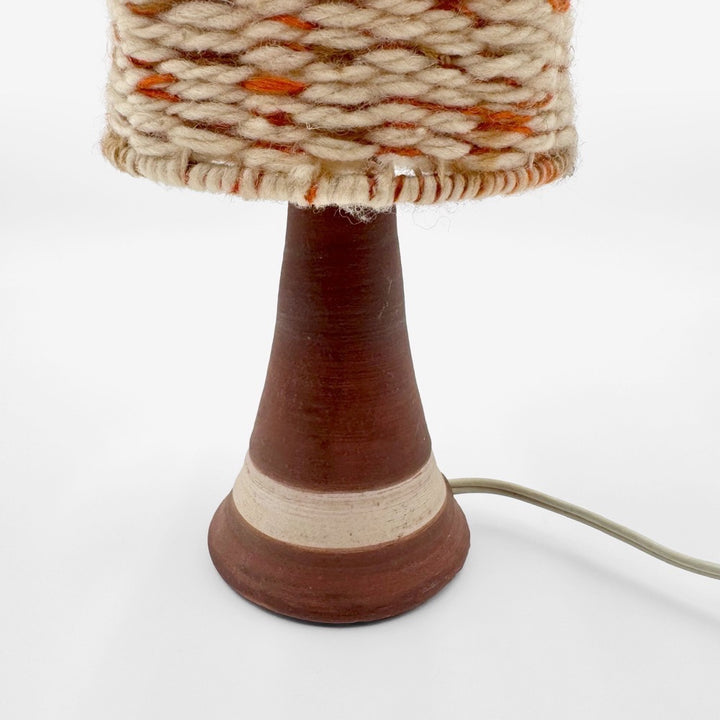 Lampe terre cuite et laine années 70
