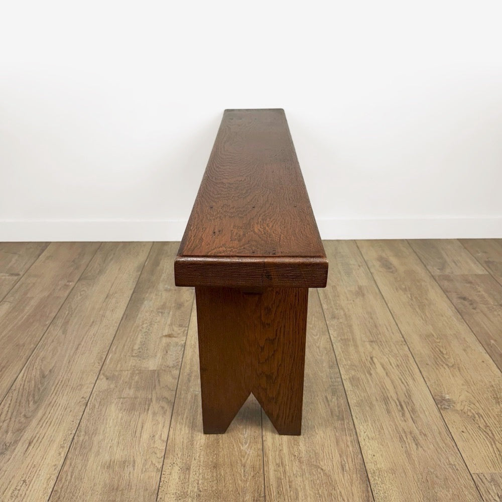 Banc brutaliste en chêne massif