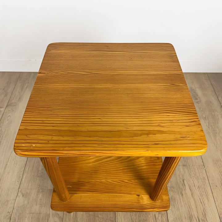 Table de chevet scandinave en pin années 80