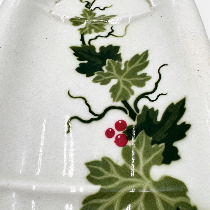 Porte-savon K&G Lunéville décor de vigne début XXe
