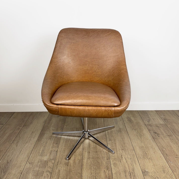 Fauteuil coque similis cuir et chrome années 70