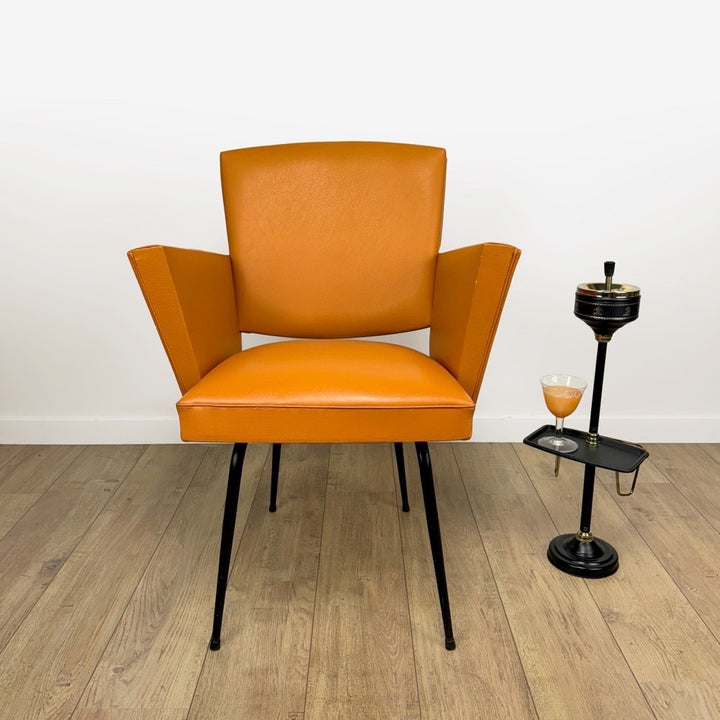 Fauteuil cocktail design Skaï orange années 50
