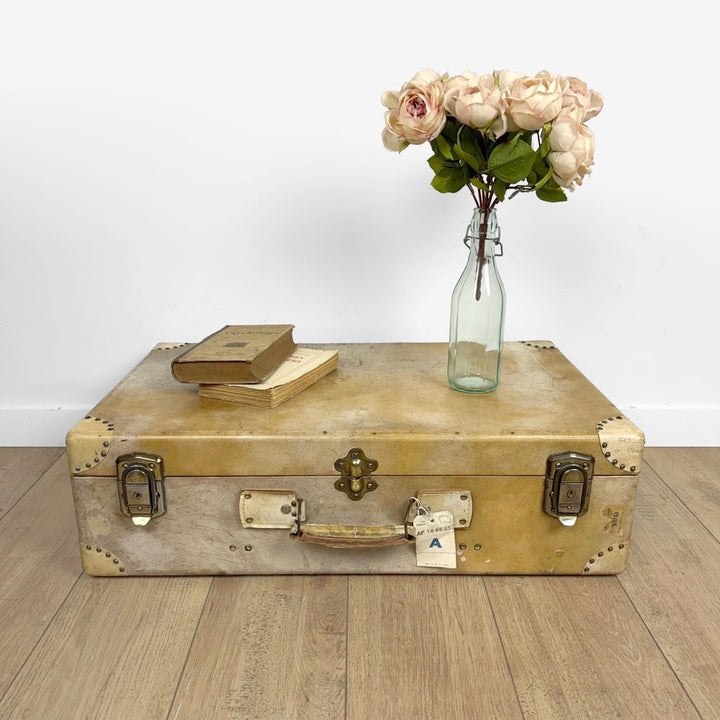 Valise rigide en bois et vélin années 50