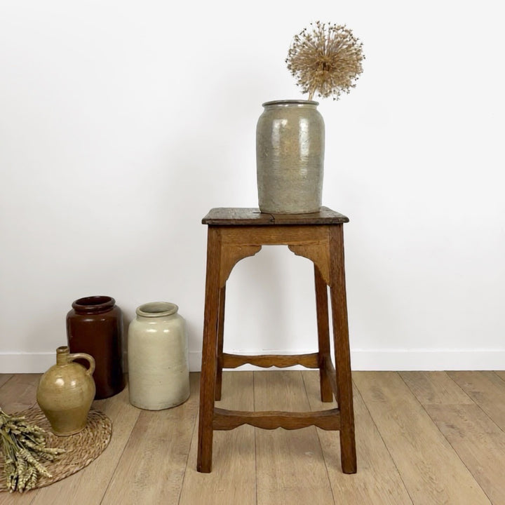Tabouret haut à fente ancien