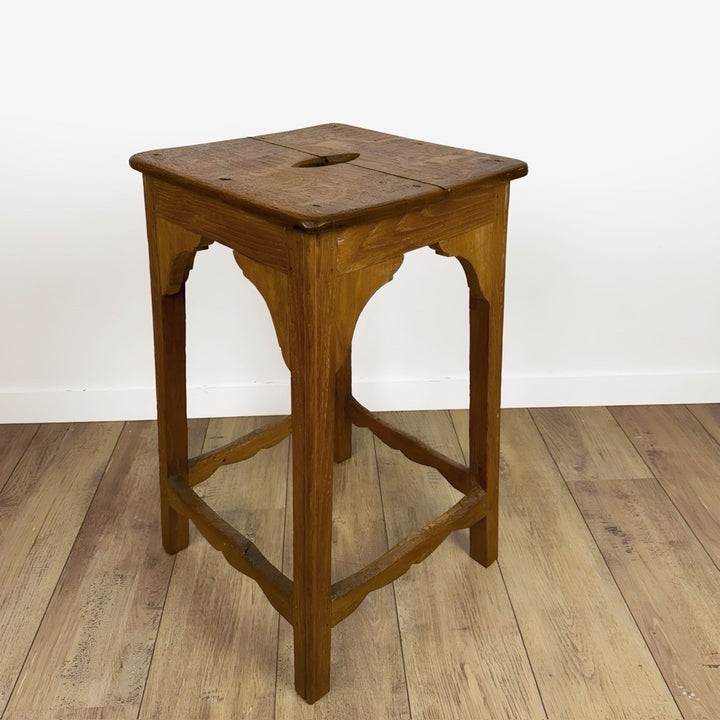 Tabouret haut à fente ancien