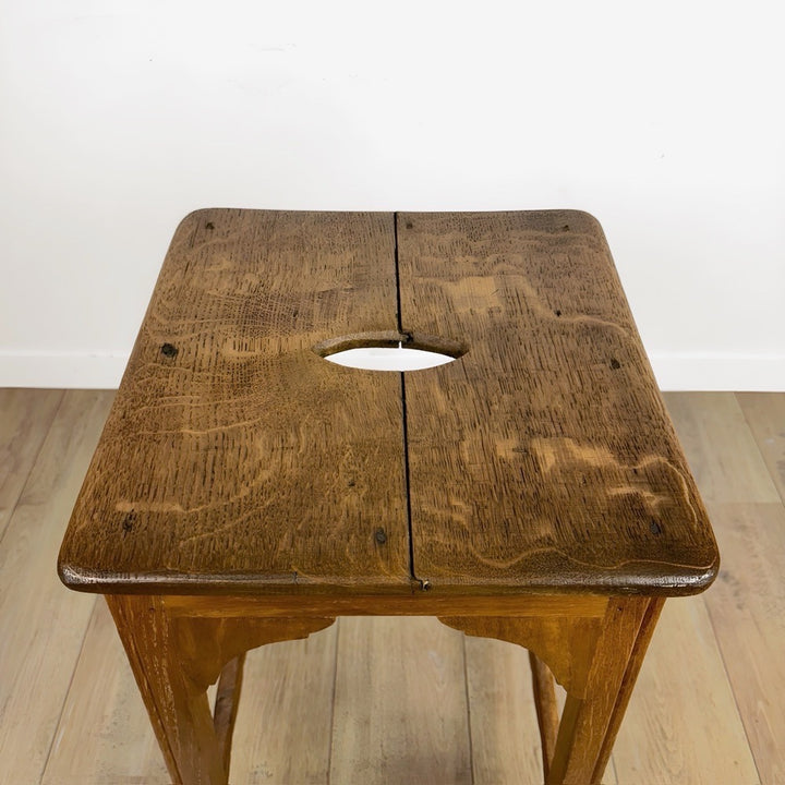 Tabouret haut à fente ancien