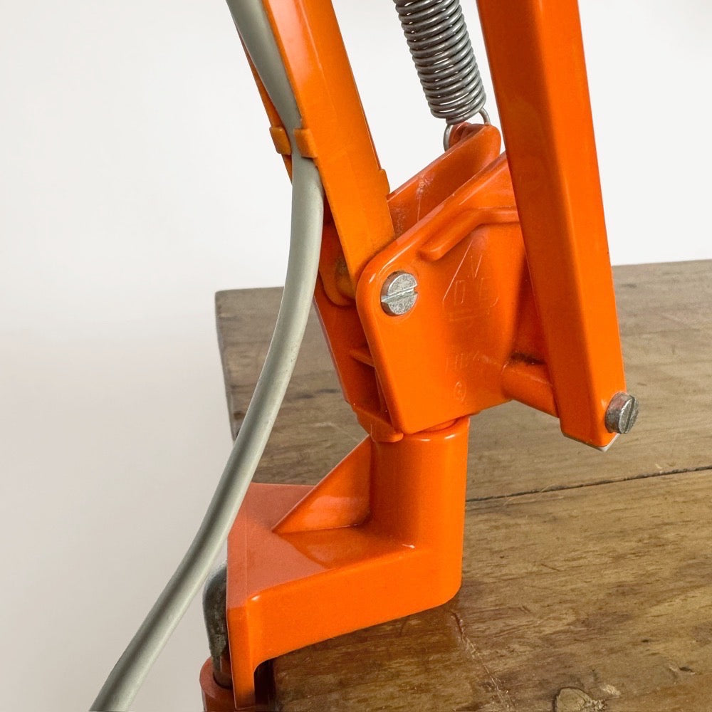 Lampe d'architecte VDE plastique orange années 80