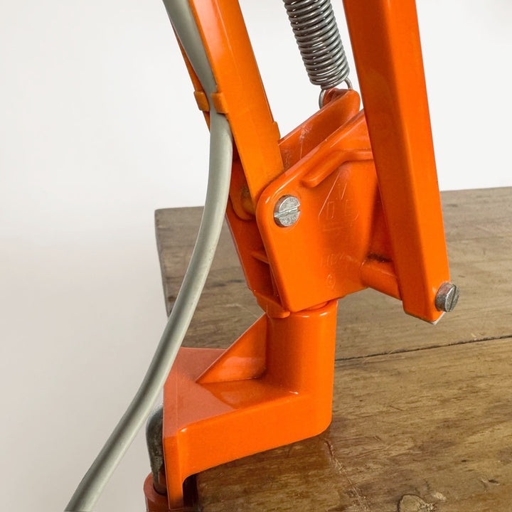 Lampe d'architecte VDE plastique orange années 80