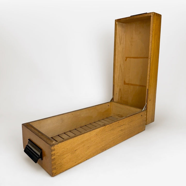 Ancienne boîte à fiches scolaire