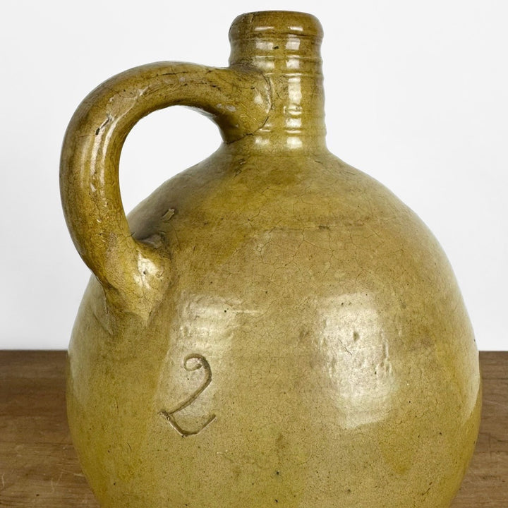 Cruchon ancien en terre cuite vernissée