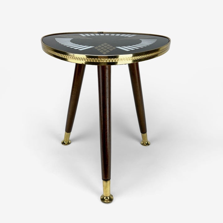 Guéridon tripode verre bois et laiton motifs graphiques années 50