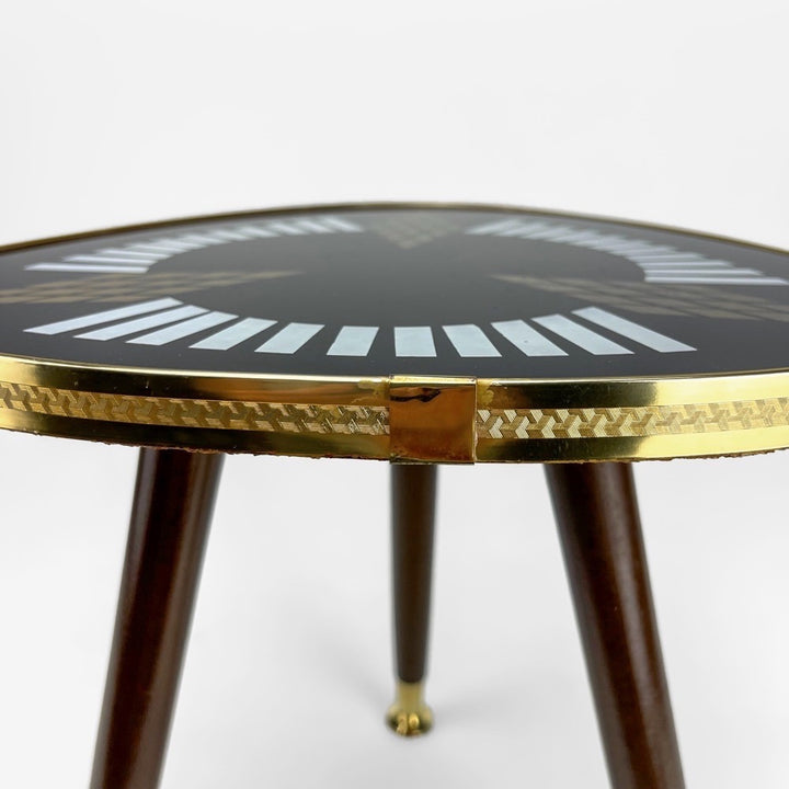 Guéridon tripode verre bois et laiton motifs graphiques années 50