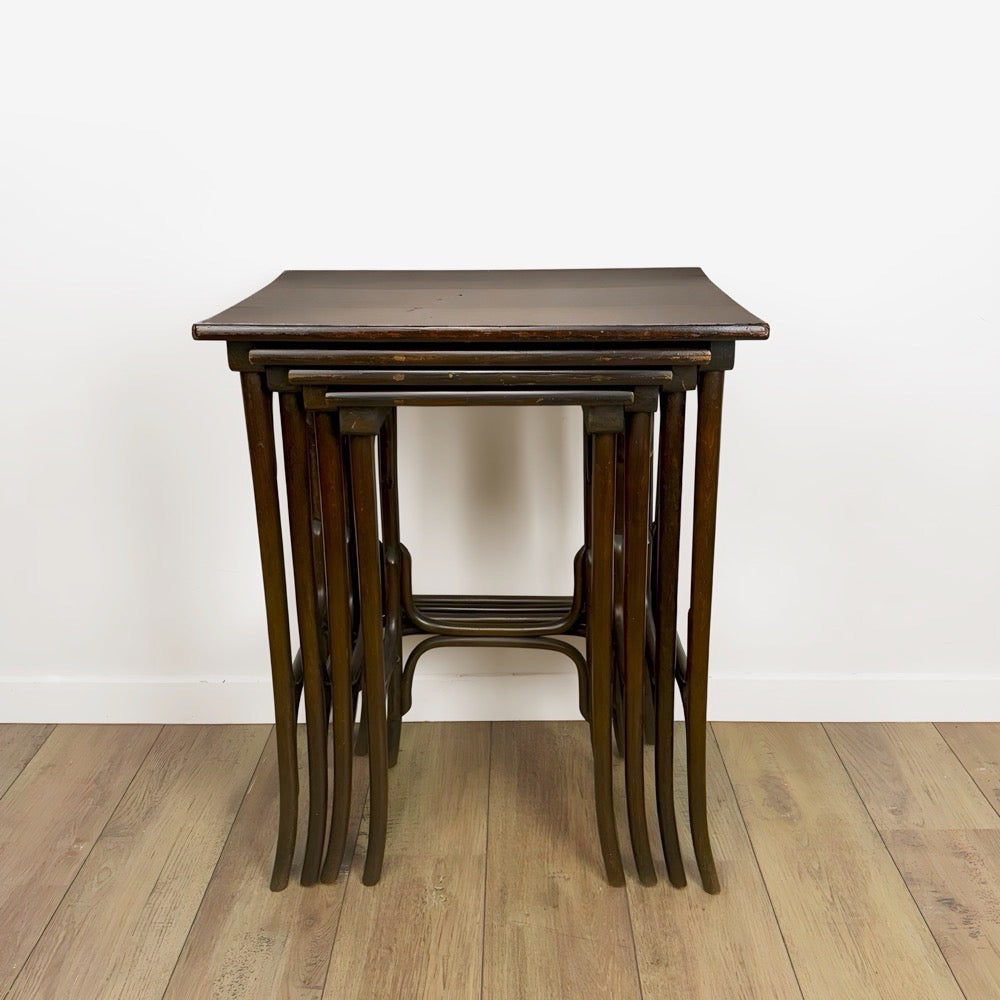 Tables gigognes Thonet n°10 Art Nouveau 1900