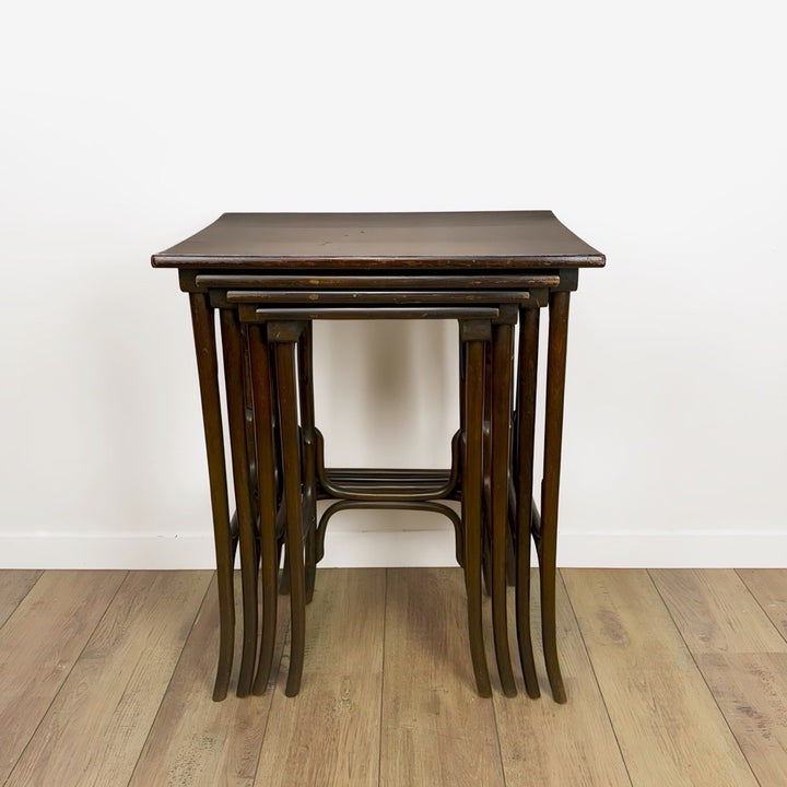 Tables gigognes Thonet n°10 Art Nouveau 1900