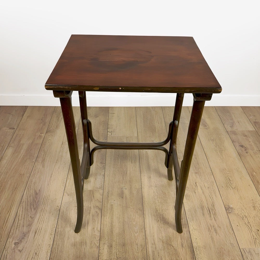 Tables gigognes Thonet n°10 Art Nouveau 1900