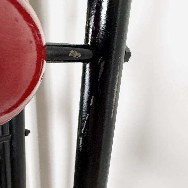 Vestiaire métal boules bois et scoubidou années 60