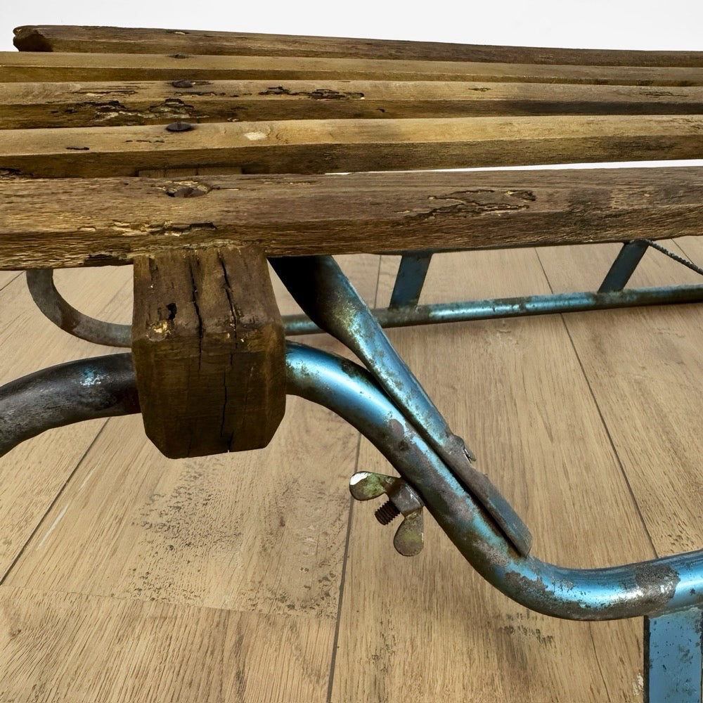 Ancienne luge bois et métal bleu années 50