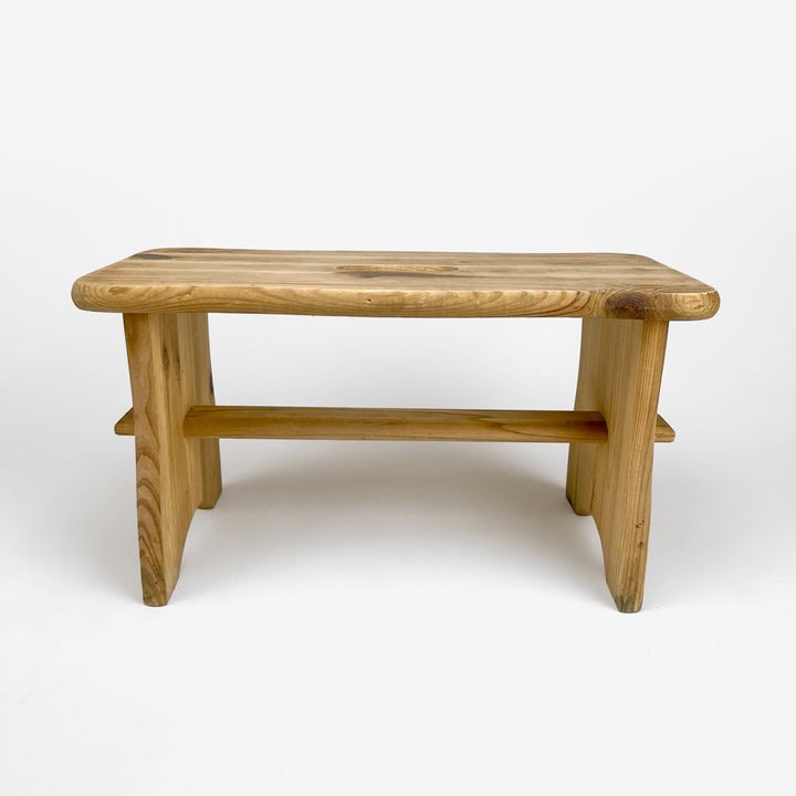 Petit banc marchepied en pin à fente années 80