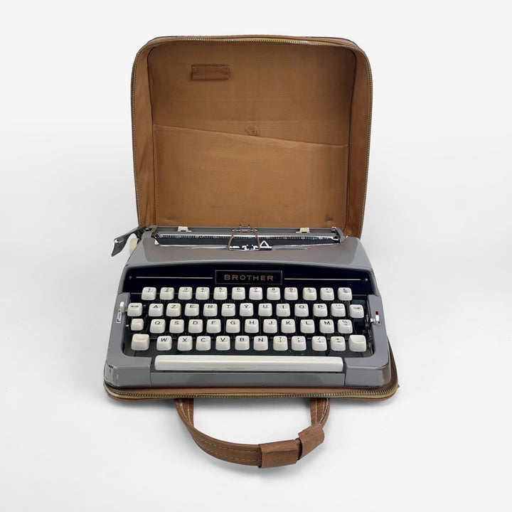 Machine à écrire Brother métal gris souris années 60