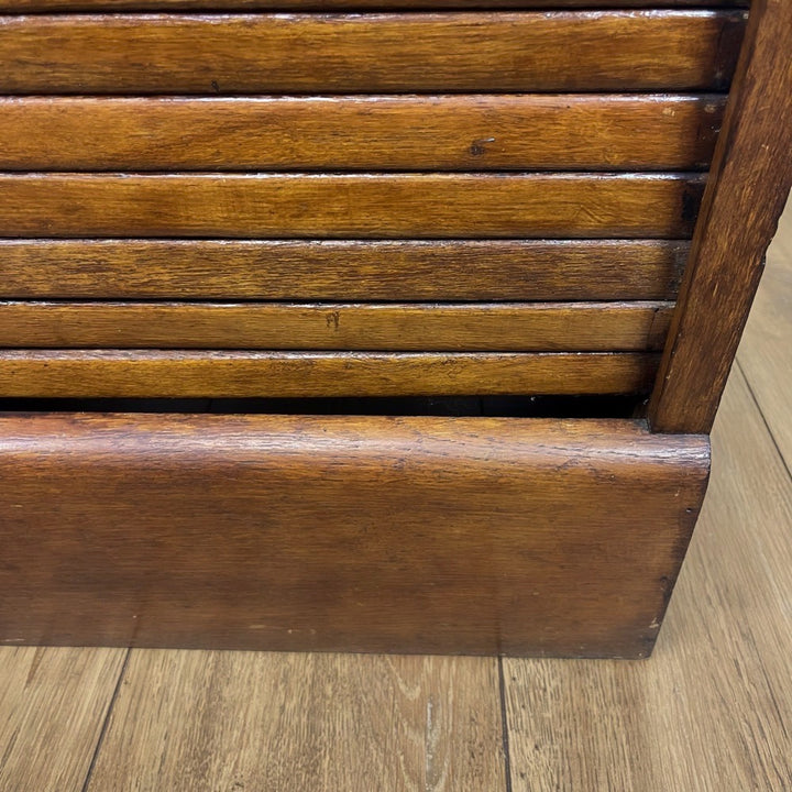 Meuble de métier à rideau
