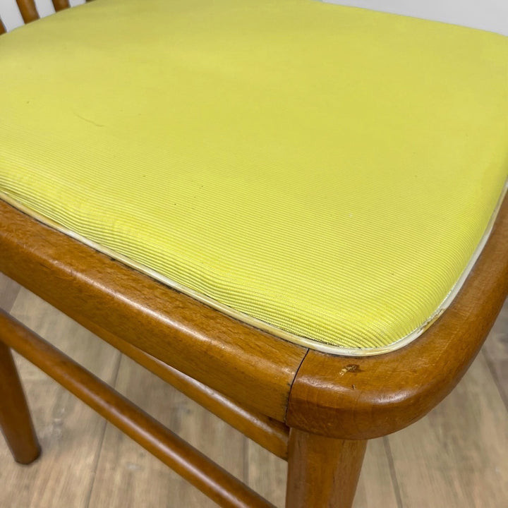 Chaise bistrot bois blond et vinyle jaune années 60