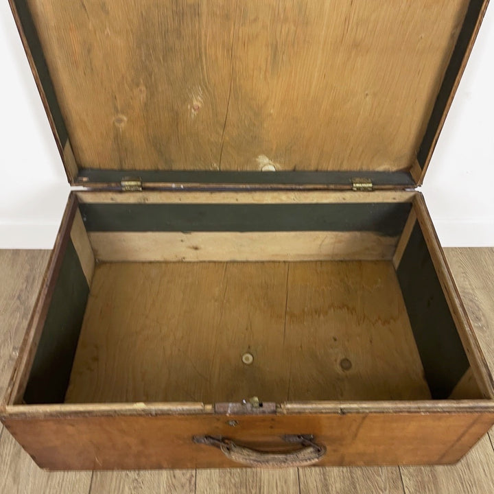 Grande valise en bois ancienne