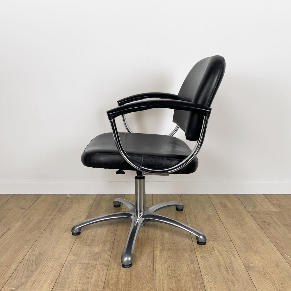 Fauteuil coiffeur skaï noir et chrome années 80