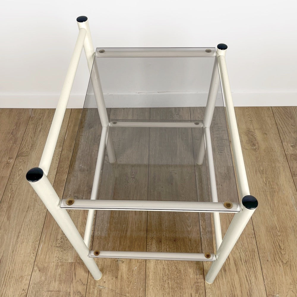 Paire de chevets métal et double plateau verre fumé années 80