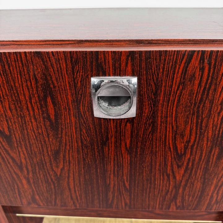 Paire de chevets modernistes placage palissandre années 70