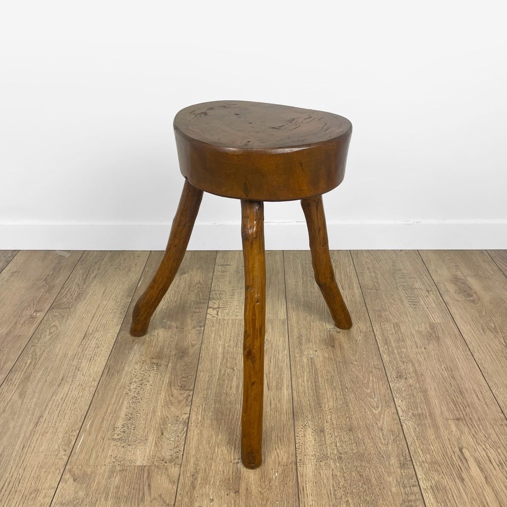 Tabouret brutaliste ancien