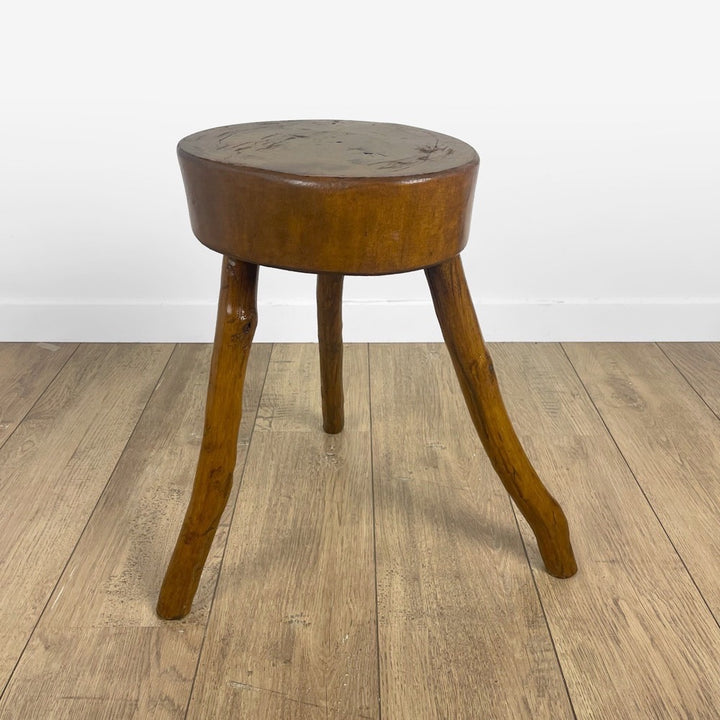 Tabouret brutaliste ancien